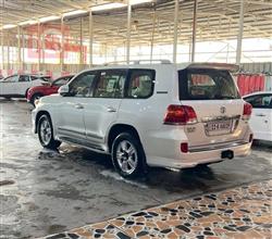 تويوتا لاندكروزر